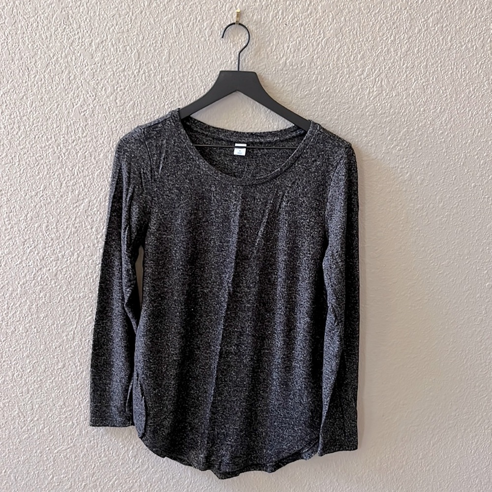 Old Navy Light Weight Sweater Medium